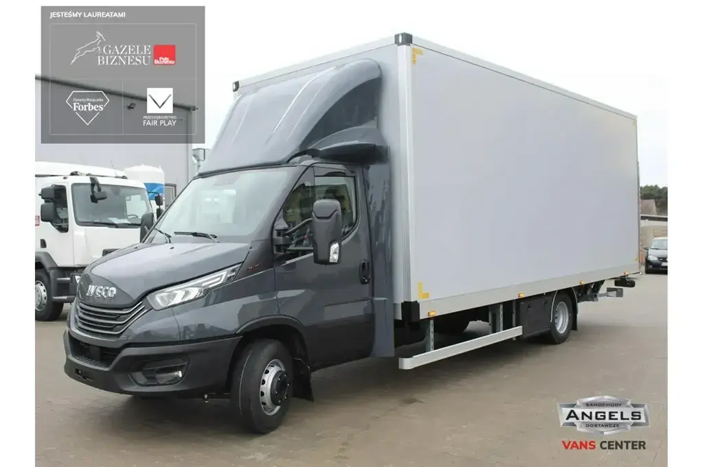 IVECO Daily Kontener 2023