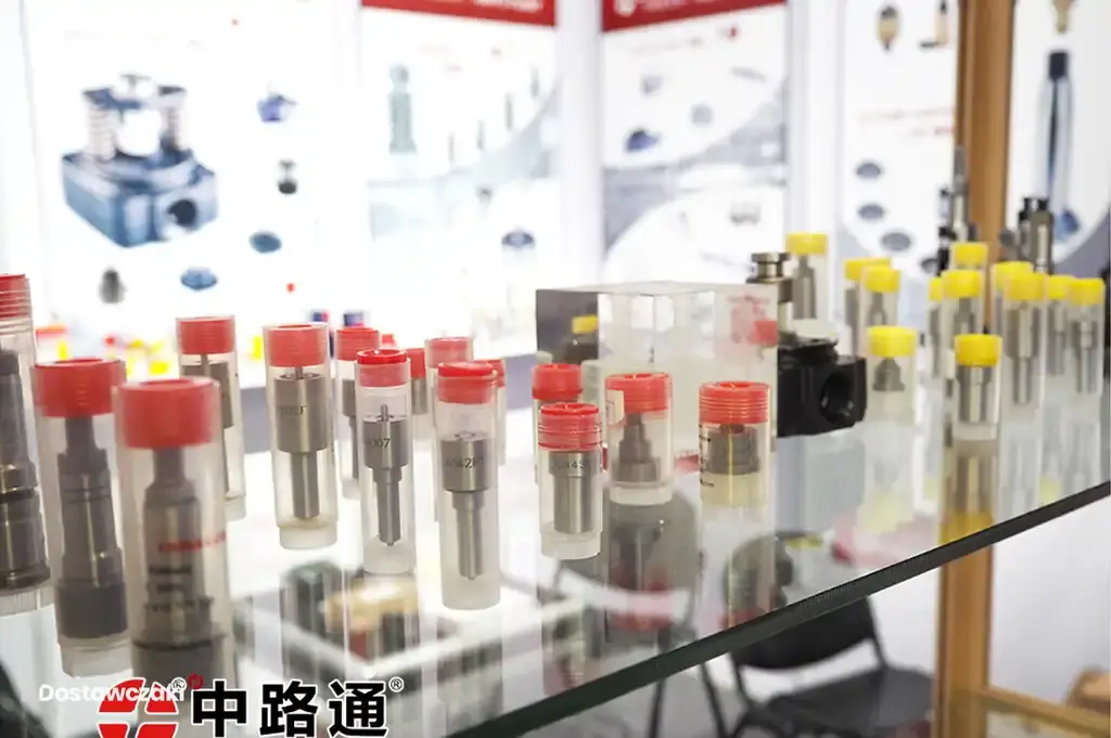 Diesel Fuel Injector Nozzles L369PBB Diesel Fuel Injector Nozzles M0004P153