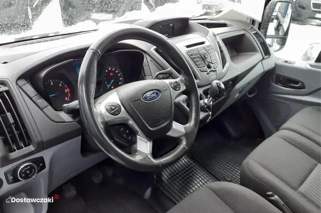 Ford Transit Autobusy 2017
