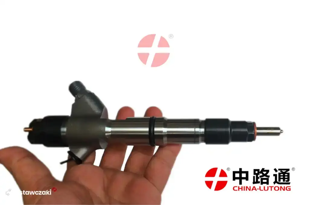 Diesel Common Rail Fuel Injector 5579419 Diesel Common Rail Fuel Injector 25183185