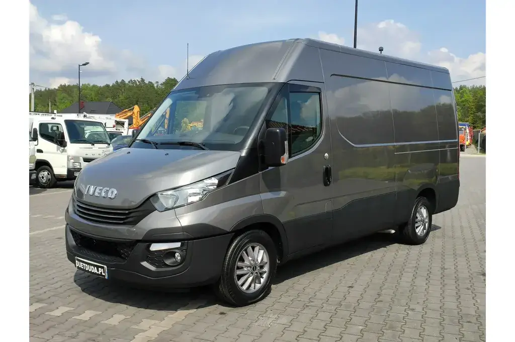IVECO Daily Furgon 2019