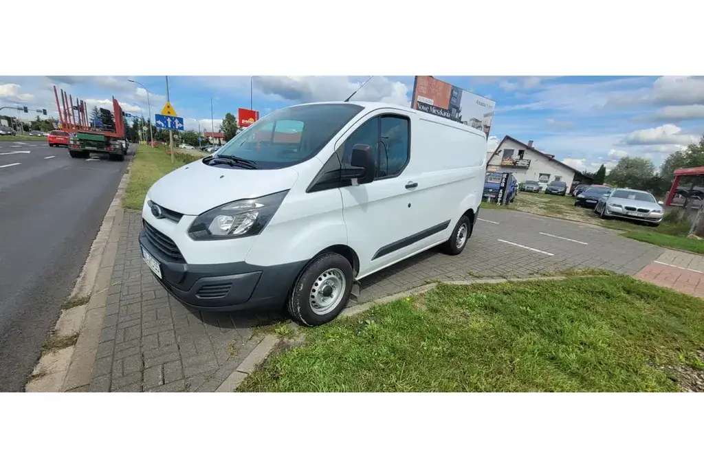 Ford Courier Furgon 2014