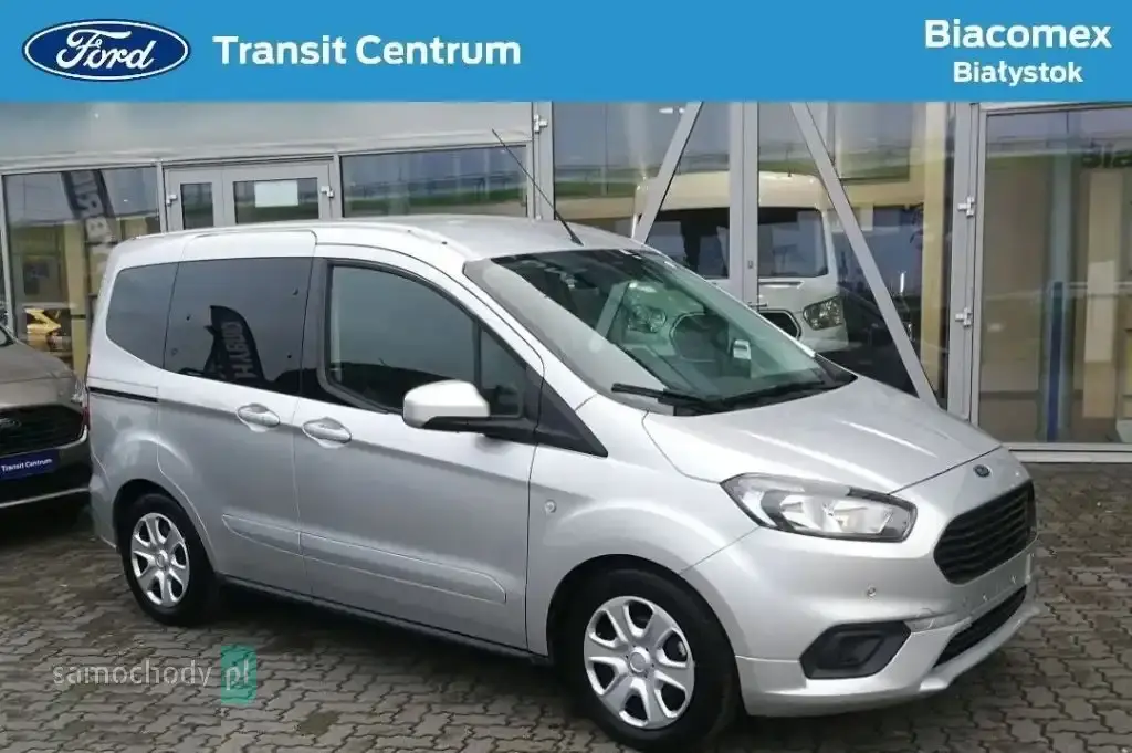 Ford Tourneo Courier Minivan 2020
